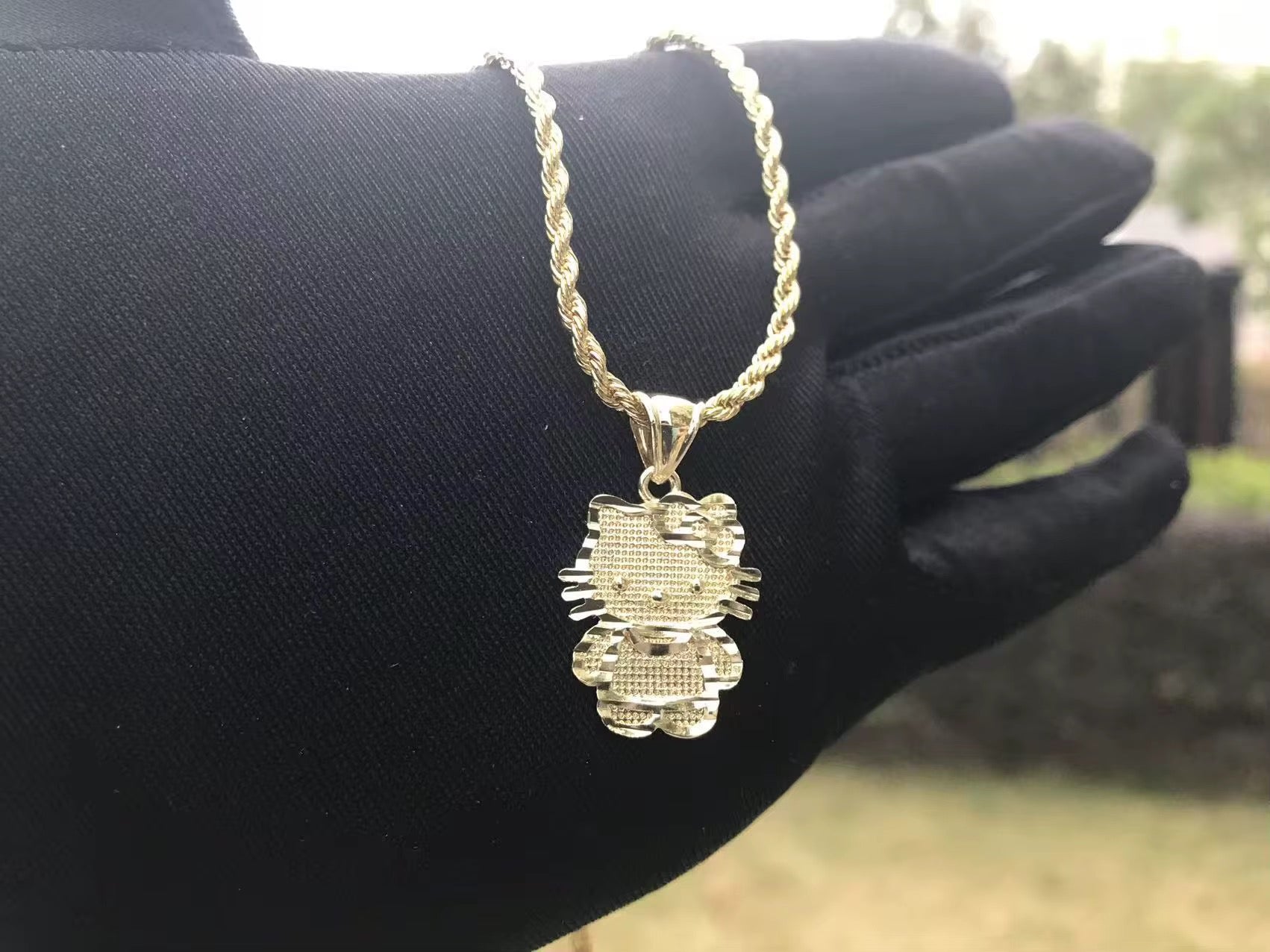 HK gold necklace